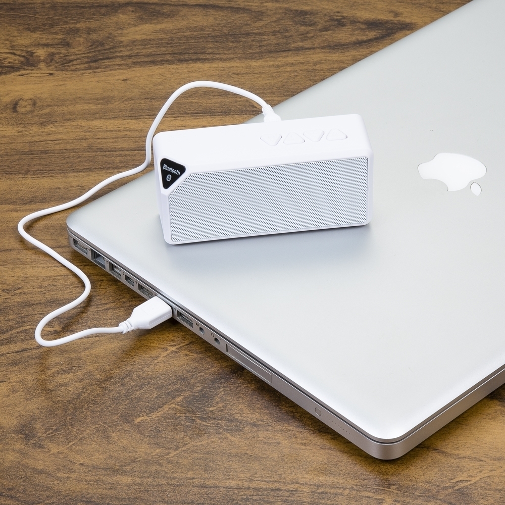 Caixa de Som Multimídia BRANCO-ID XZ 12901-BRA